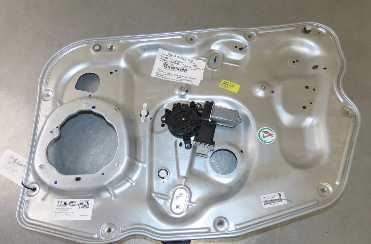 Mecanisme  moteur lève-glace avant droit Alfa romeo GIULIETTA (940_) 1.4 tb (940fxb1a, 940fxb11) (2010-2018) occasion