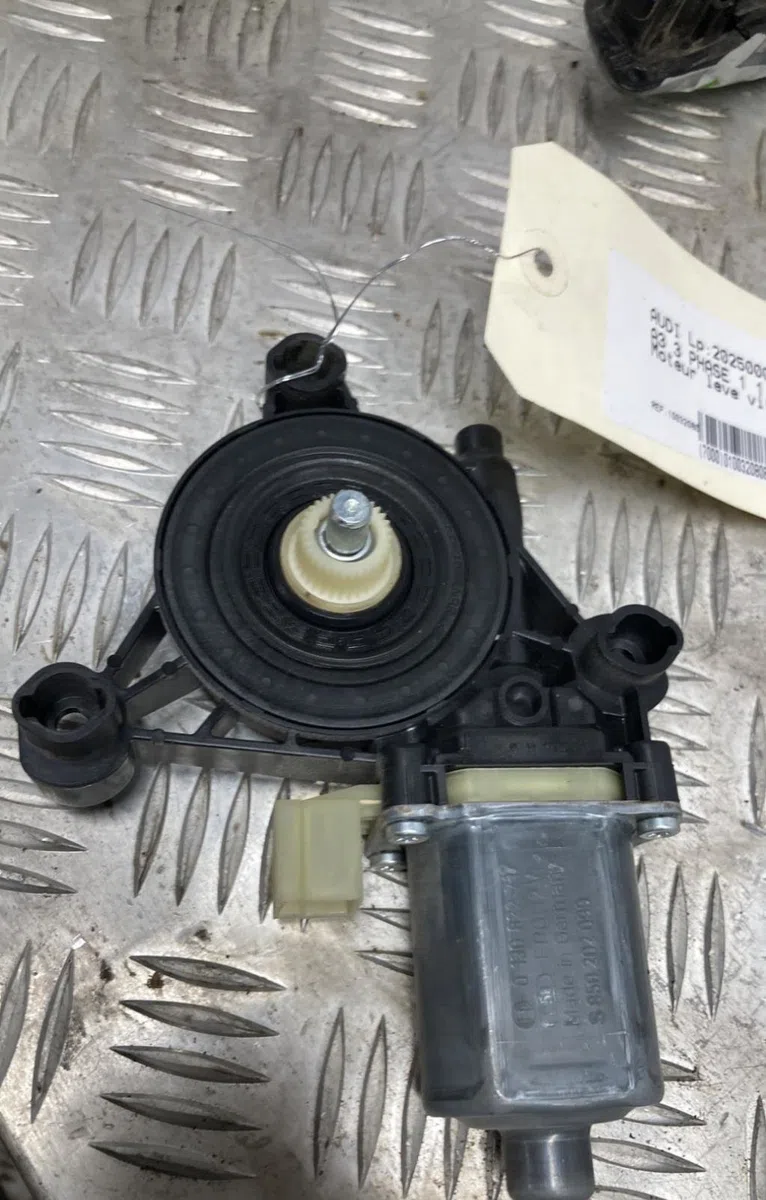 Mecanisme moteur lève-glace avant droit AUDI A3 3 PHASE 1 occasion