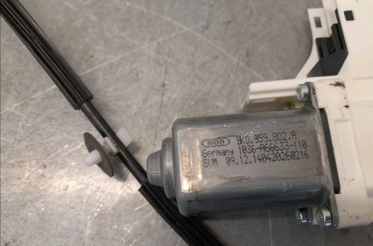 Mecanisme  moteur lève-glace avant droit Audi A4 B8 (8K2) 2.0 tdi (2007-2015) occasion