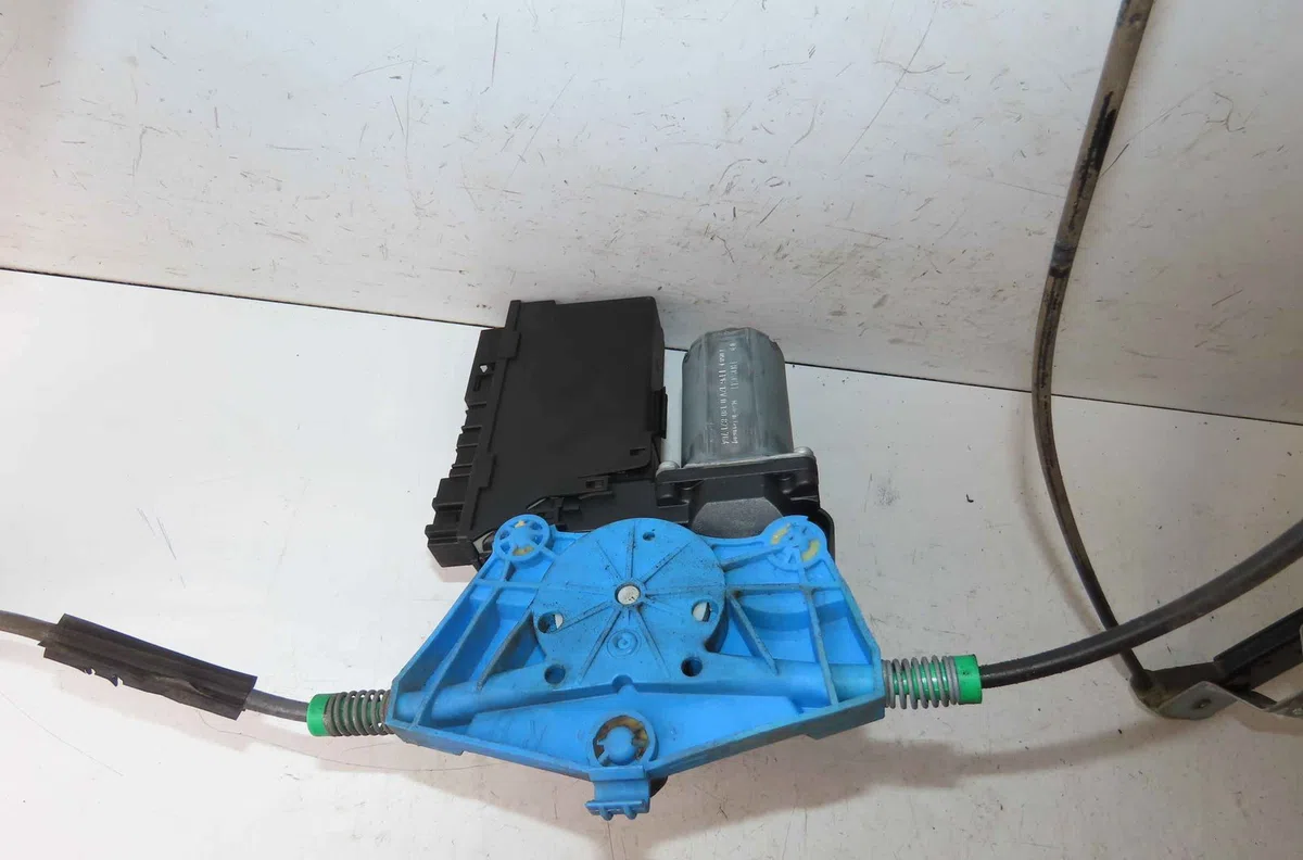 Mecanisme  moteur lève-glace avant droit AUDI A4 II occasion