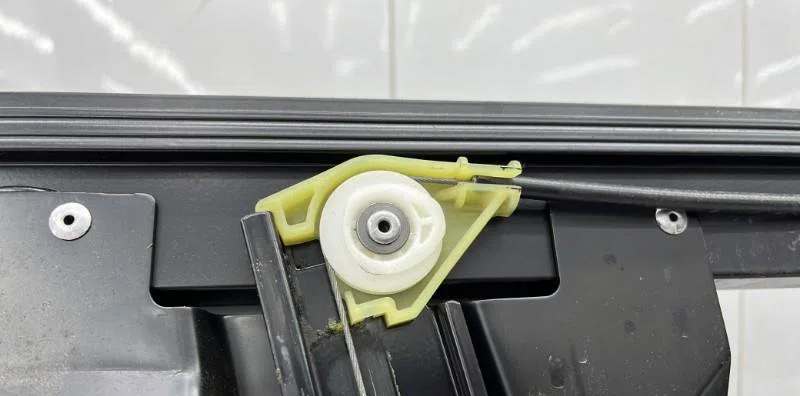 Mecanisme  moteur lève-glace avant droit AUDI A6 2 AVANT PHASE 2 BREAK occasion