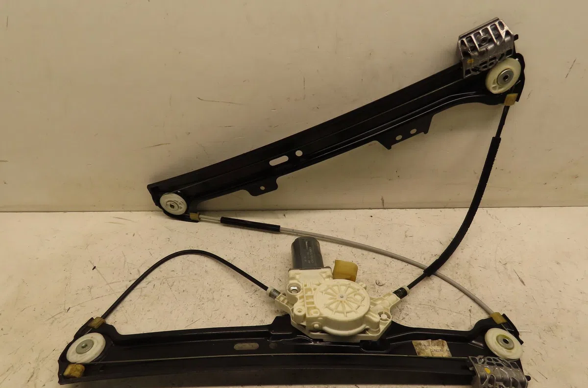 Mecanisme moteur lève-glace avant droit Bmw 5 (E60) 530 i xdrive (2008-2009) occasion