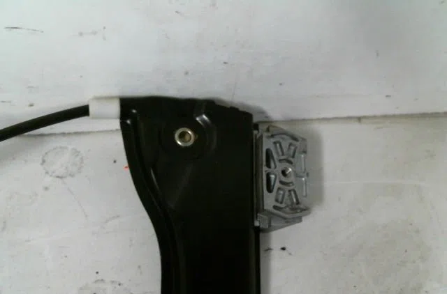 Mecanisme  moteur lève-glace avant droit Bmw 5 Touring (E61) 525 d (2004-2007) occasion