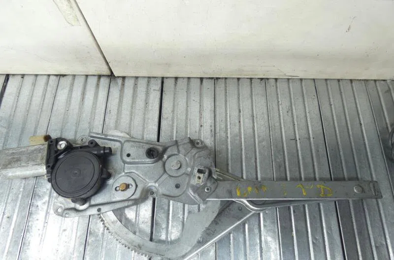 Mecanisme  moteur lève-glace avant droit BMW SERIE 3 E36 occasion