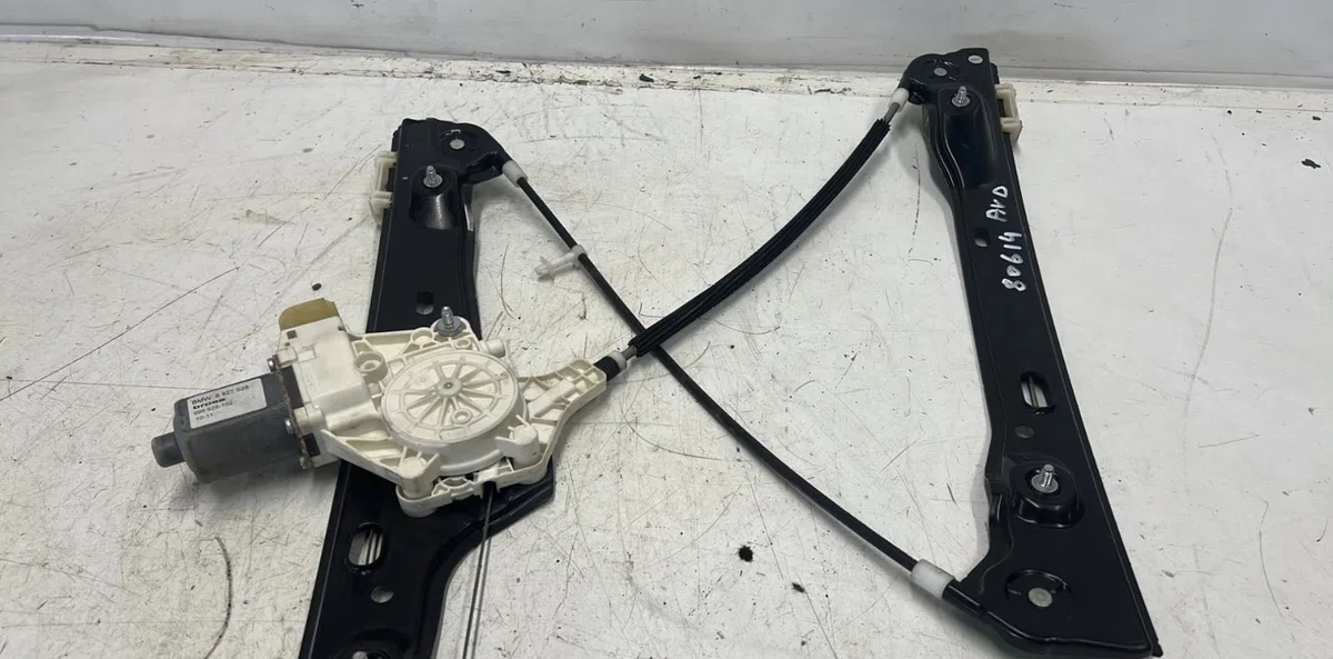 Mecanisme  moteur lève-glace avant droit BMW SERIE 3 E90 PHASE 2 occasion