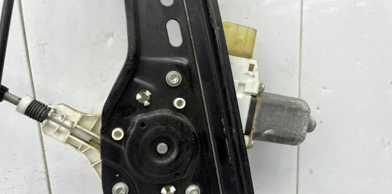 Mecanisme moteur lève-glace avant droit BMW SERIE 3 E91 TOURING PHASE 2 BREAK occasion