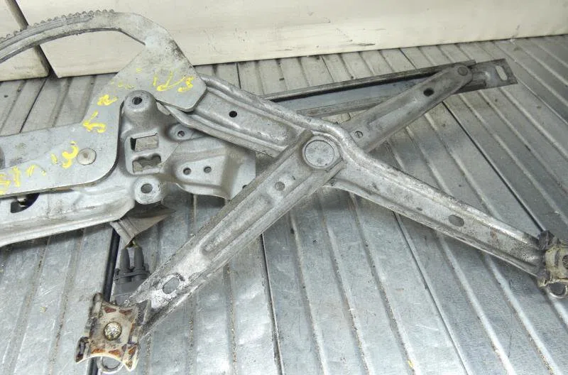 Mecanisme  moteur lève-glace avant droit BMW SERIE 5 E34 occasion