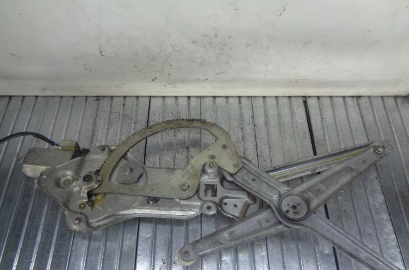 Mecanisme  moteur lève-glace avant droit BMW SERIE 5 E39 PHASE 1 occasion