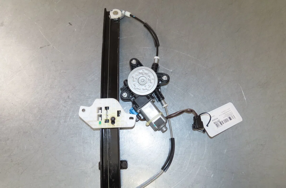 Mecanisme  moteur lève-glace avant droit Chevrolet SPARK (M300) 1.0 (2010) 5 portes occasion