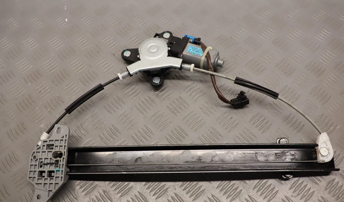 Mecanisme  moteur lève-glace avant droit Chevrolet SPARK (M300) 1.0 (2010) 5 portes occasion