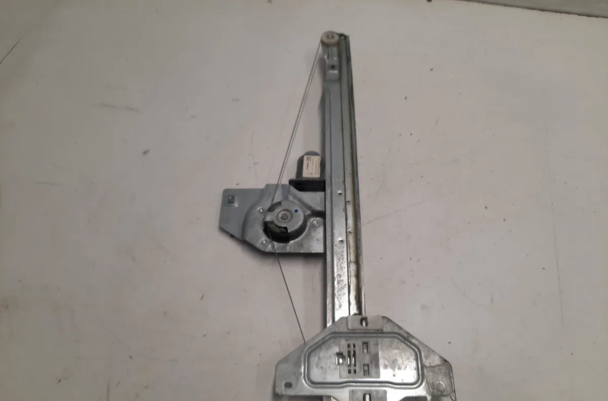 Mecanisme  moteur lève-glace avant droit CITROEN BERLINGO 2 PHASE 1 occasion