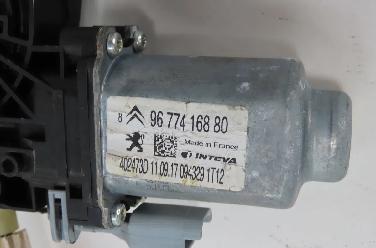Mecanisme  moteur lève-glace avant droit Citroen C-ELYSEE (DD_) 1.2 vti 82 (2014) occasion