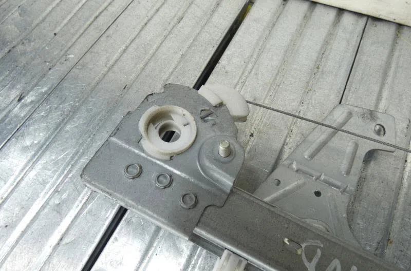 Mecanisme  moteur lève-glace avant droit CITROEN C1 1 PHASE 2 occasion