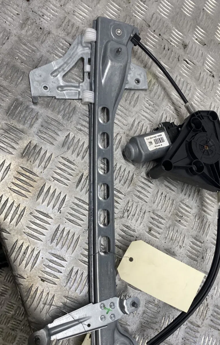 Mecanisme  moteur lève-glace avant droit CITROEN C1 2 occasion
