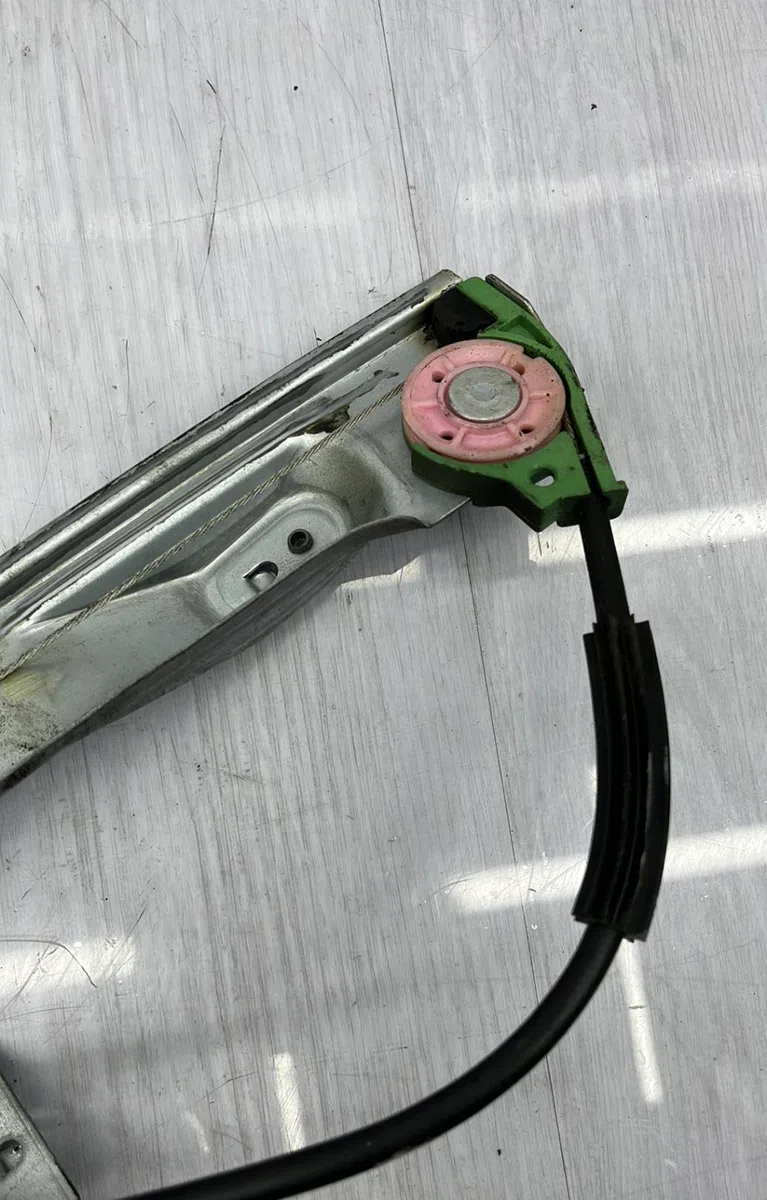 Mecanisme  moteur lève-glace avant droit CITROEN C2 PHASE 1 occasion