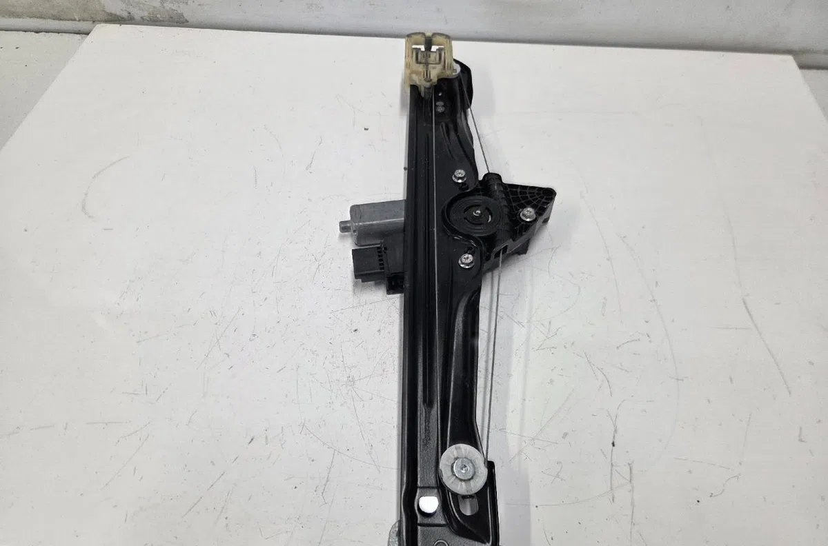 Mecanisme  moteur lève-glace avant droit CITROEN C3 AIRCROSS 1 PHASE 1 occasion