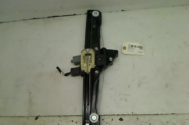 Mecanisme moteur lève-glace avant droit Citroën C3 AIRCROSS II (2R_, 2C_) 1.2 puretech 110 (2rhnzb, 2rhnzw, 2rhnpx, 2rh