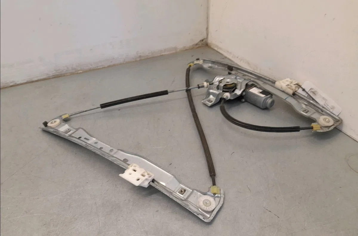 Mecanisme  moteur lève-glace avant droit Citroen C3 II (SC_) 1.6 hdi 110 (2009) occasion