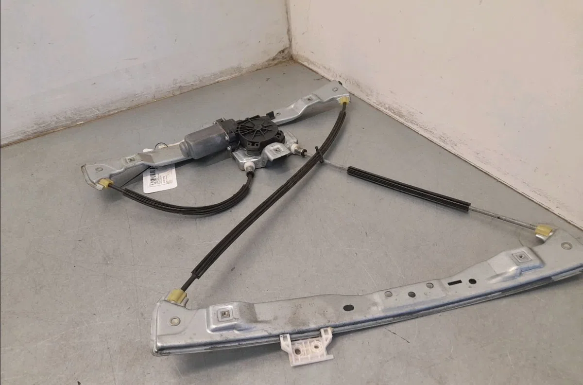 Mecanisme  moteur lève-glace avant droit Citroen C3 II (SC_) 1.6 hdi 110 (2009) occasion
