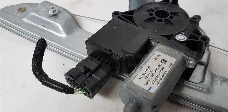 Mecanisme  moteur lève-glace avant droit CITROEN C3 III occasion