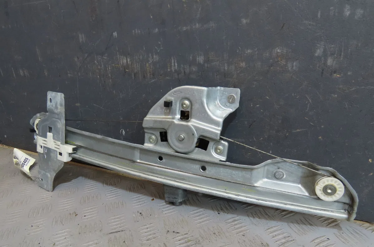 Mecanisme  moteur lève-glace avant droit Citroen C3 III (SX) 1.6 bluehdi 75 (2016) occasion