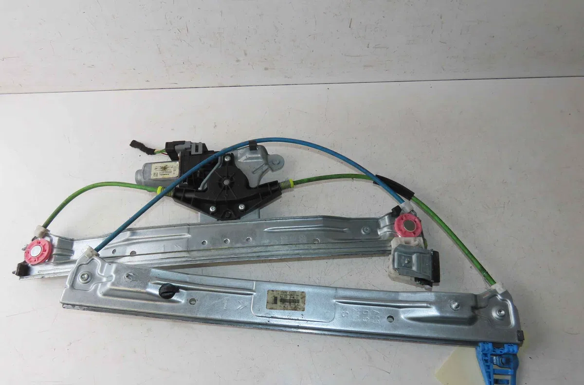 Mecanisme  moteur lève-glace avant droit CITROEN C3 PICASSO occasion