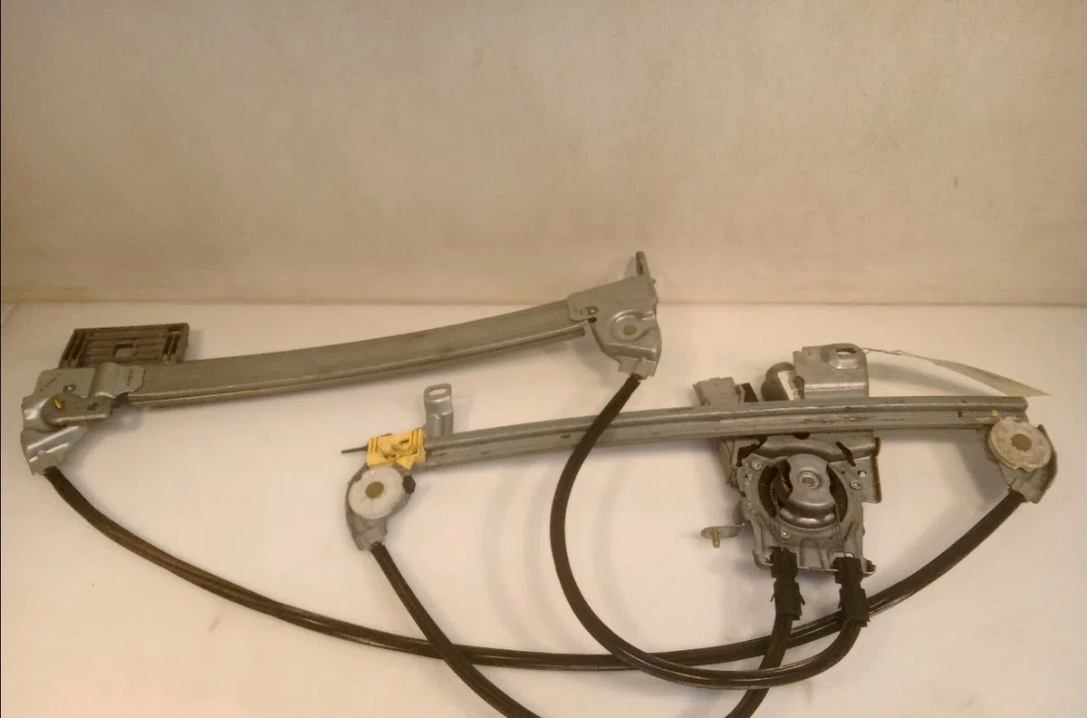 Mecanisme  moteur lève-glace avant droit Citroen C3 Pluriel (HB_) 1.4 (2003) occasion