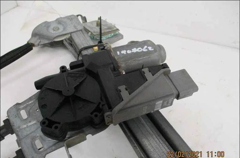 Mecanisme  moteur lève-glace avant droit CITROEN C3 PLURIEL I occasion