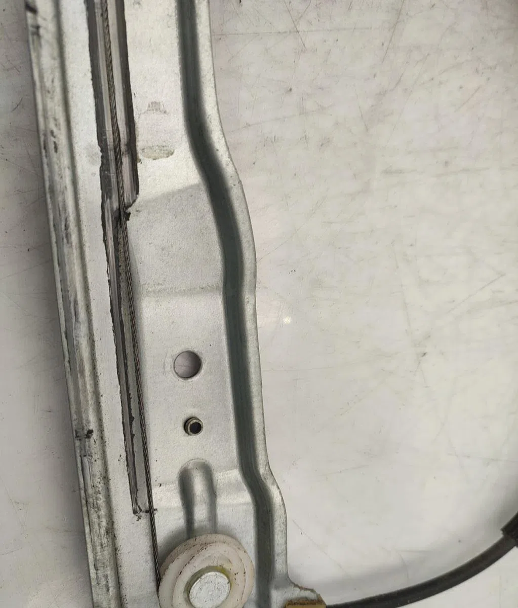 Mecanisme  moteur lève-glace avant droit CITROEN C4 1 PHASE 2 occasion