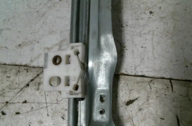 Mecanisme  moteur lève-glace avant droit Citroën C4 GRAND PICASSO I (UA_) 1.6 hdi (2006-2011) 5 portes occasion
