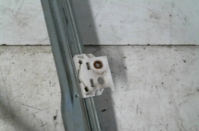 Mecanisme  moteur lève-glace avant droit Citroën C4 GRAND PICASSO I (UA_) 1.6 hdi (2006-2011) 5 portes occasion