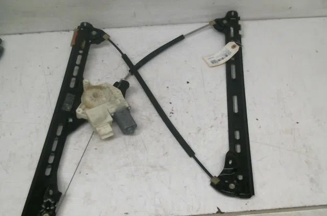 Mecanisme moteur lève-glace avant droit Citroën C4 GRAND PICASSO II (DA_, DE_) 1.6 hdi - bluehdi 115 (2013) occasion