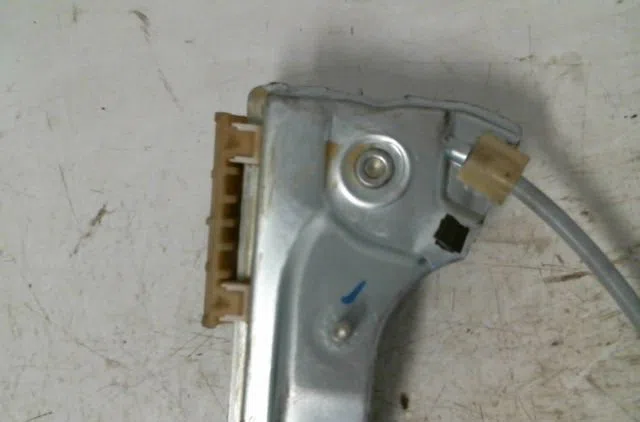 Mecanisme  moteur lève-glace avant droit CITROEN C4 occasion