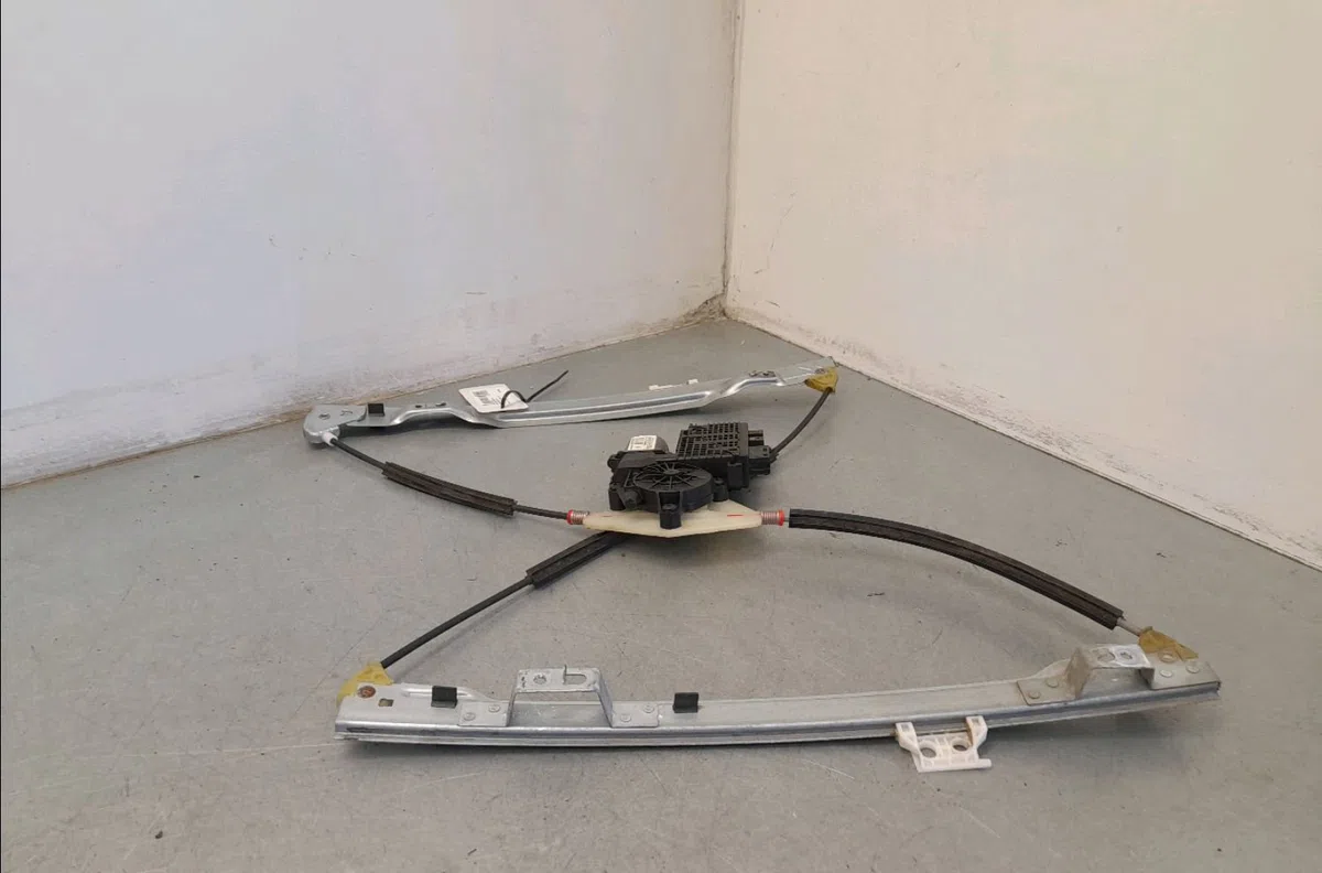 Mecanisme  moteur lève-glace avant droit Citroen C4 PICASSO I Monospace (UD_) 1.6 hdi (2007-2013) 5 portes occasion