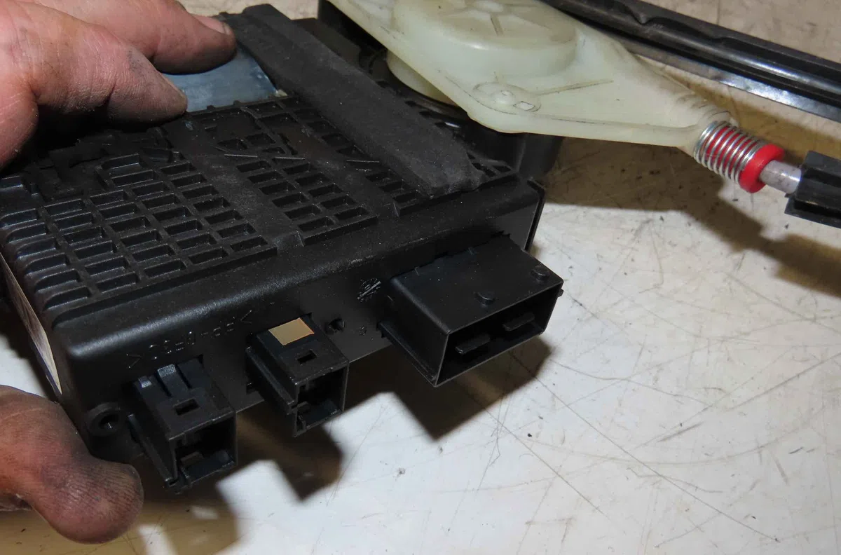 Mecanisme  moteur lève-glace avant droit CITROEN C4 PICASSO I occasion