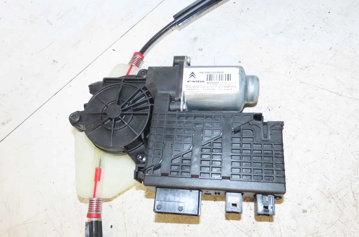 Mecanisme  moteur lève-glace avant droit CITROEN C4 PICASSO I occasion
