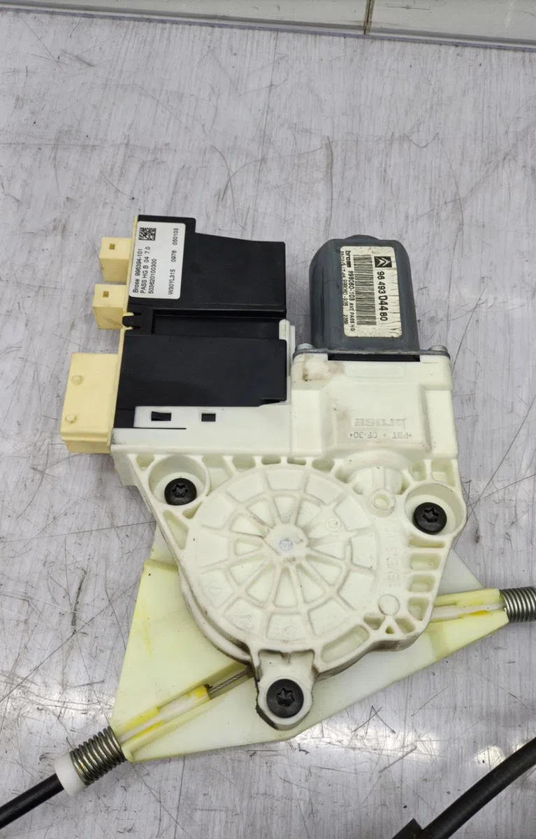 Mecanisme  moteur lève-glace avant droit CITROEN C5 1 PHASE 2 occasion