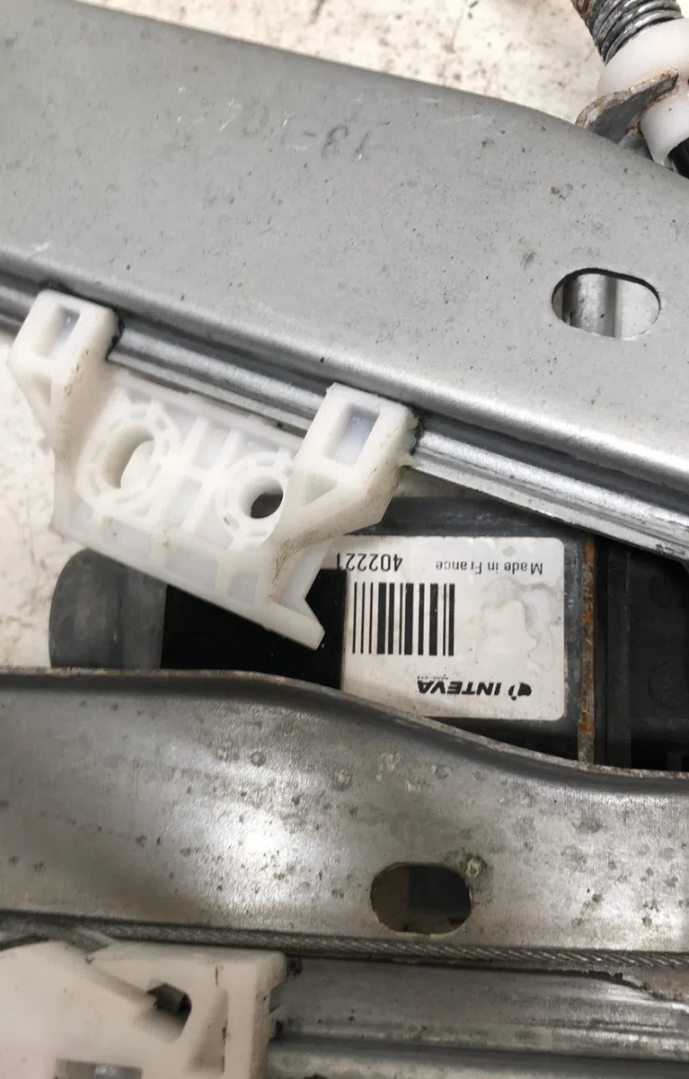 Mecanisme  moteur lève-glace avant droit Citroen DS3 (SA_) 1.4 hdi 70 (sa8hp4) (2010-2015) occasion