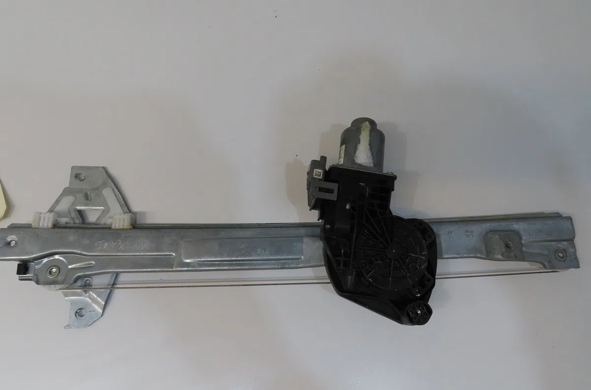 Mecanisme  moteur lève-glace avant droit Citroen DS4 (NX_) 1.6 vti 120 (2011-2015) occasion