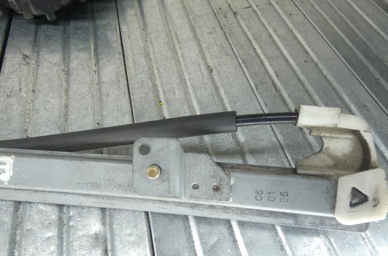 Mecanisme  moteur lève-glace avant droit CITROEN EVASION PHASE 1 occasion