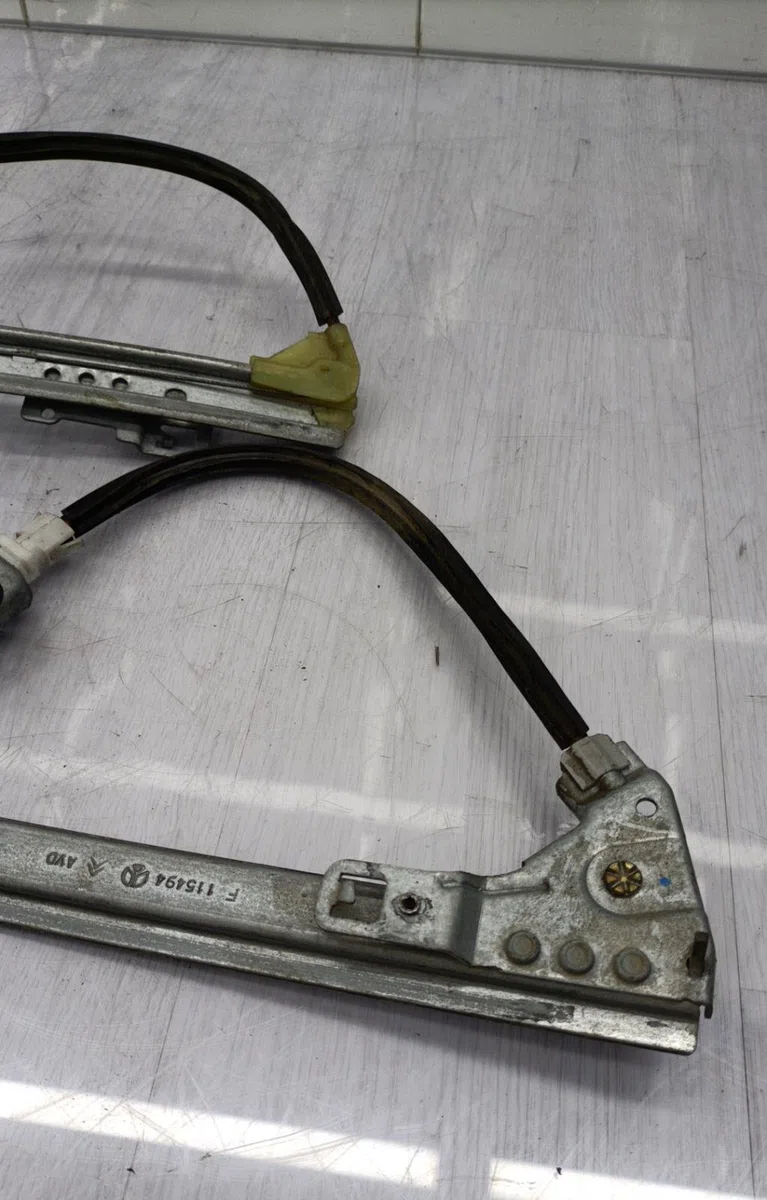 Mecanisme  moteur lève-glace avant droit CITROEN XSARA PHASE 2 occasion