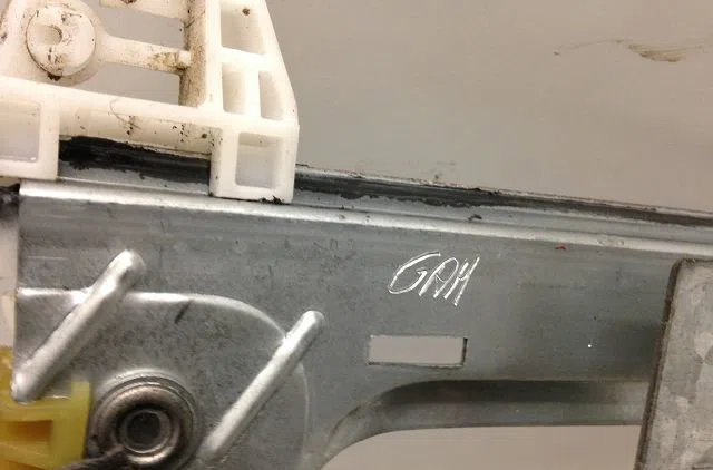 Mecanisme  moteur lève-glace avant droit CITROEN XSARA PICASSO 2004 occasion