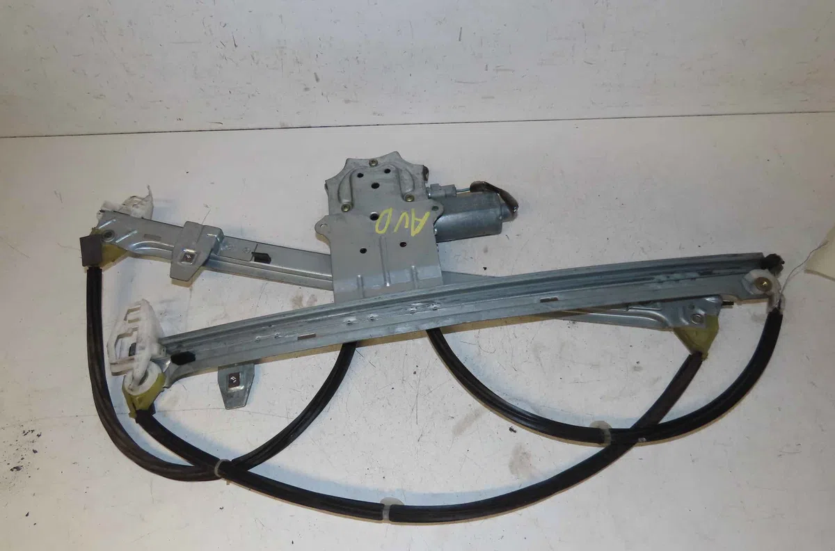 Mecanisme  moteur lève-glace avant droit CITROEN XSARA PICASSO occasion