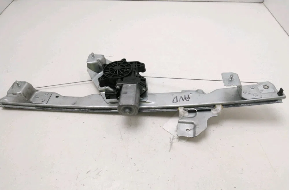 Mecanisme moteur lève-glace avant droit Dacia DUSTER (HS_) 1.5 dci (2010-2018) occasion