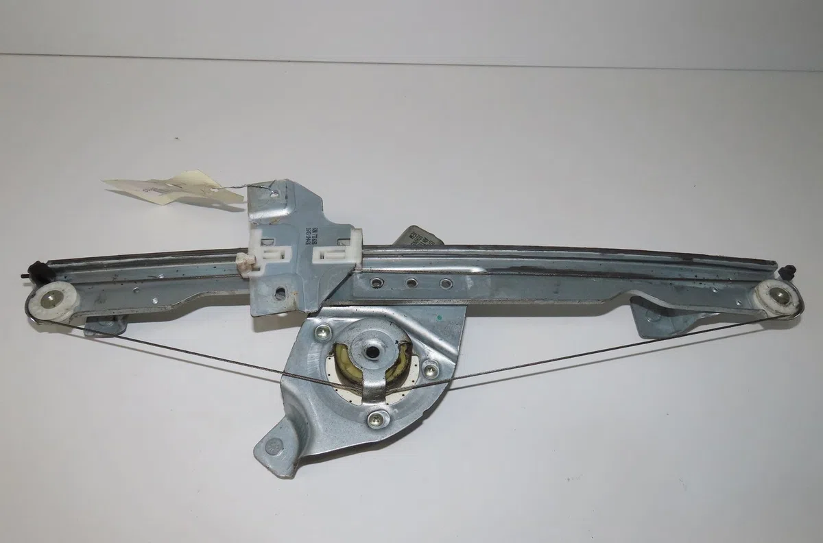 Mecanisme  moteur lève-glace avant droit Dacia DUSTER (HS_) 1.5 dci (2010-2018) occasion
