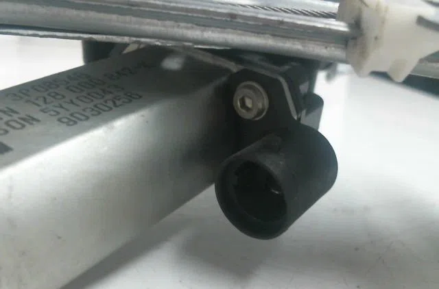 Mecanisme  moteur lève-glace avant droit Dacia DUSTER (HS_) 1.5 dci (hsmc) (2010-2018) occasion