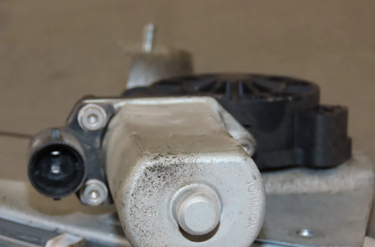 Mecanisme  moteur lève-glace avant droit Dacia DUSTER (HS_) 1.5 dci (hsmc) (2010-2018) occasion