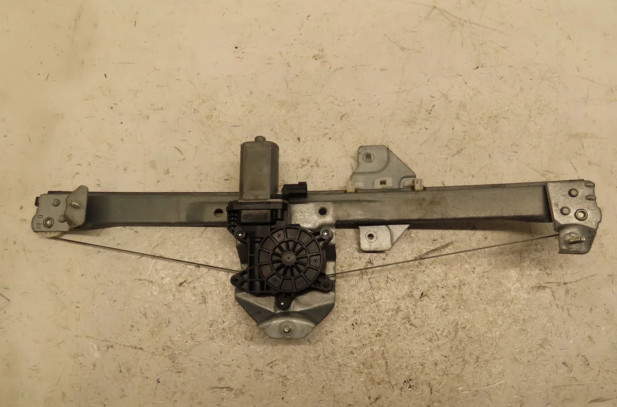 Mecanisme moteur lève-glace avant droit Dacia LODGY (JS_) 1.5 dci (2012) occasion