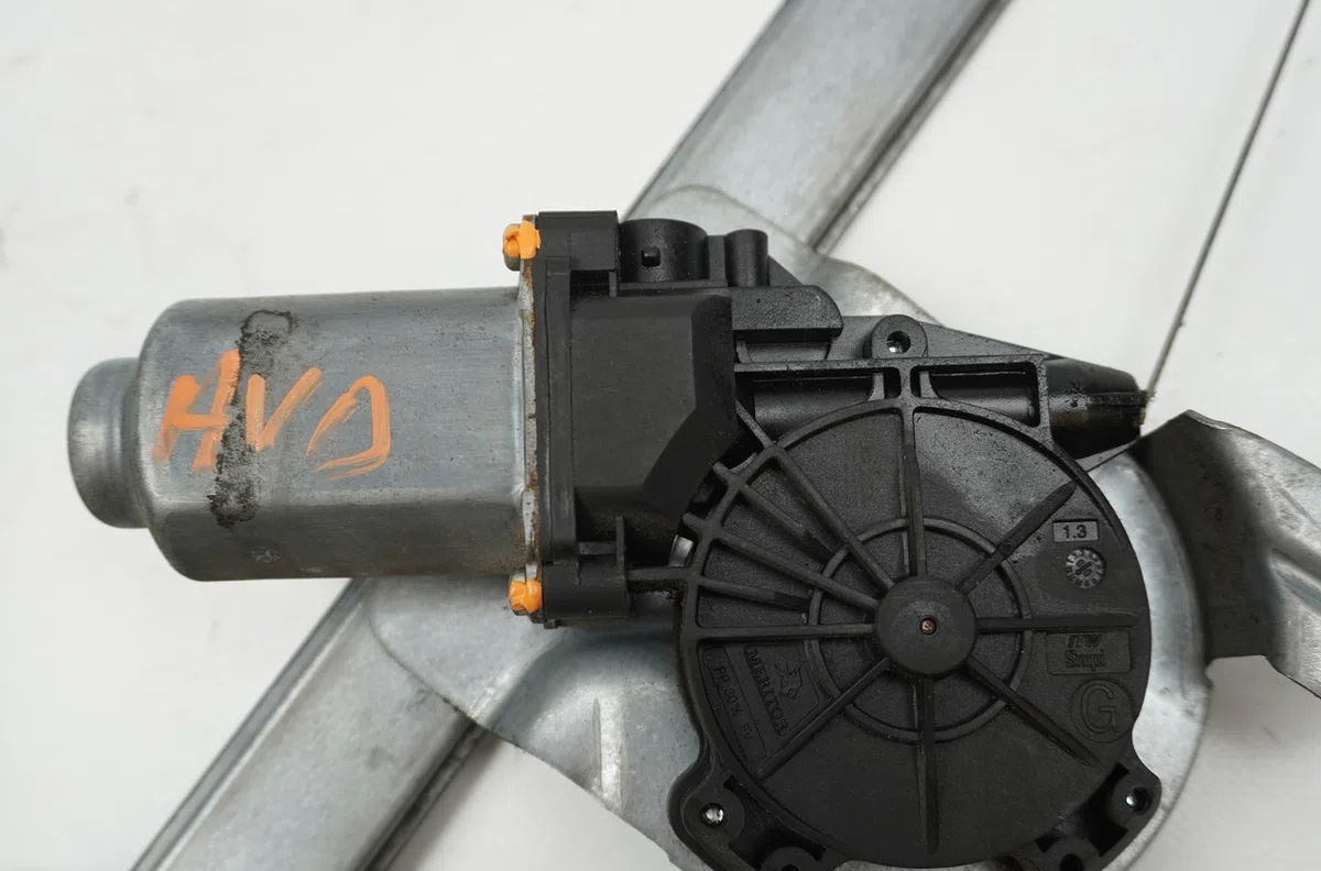 Mecanisme  moteur lève-glace avant droit Dacia LOGAN (LS_) 1.5 dci (ls0k) (2006-2012) occasion