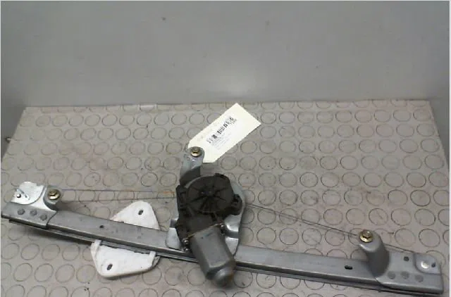 Mecanisme moteur lève-glace avant droit Dacia LOGAN MCV (KS_) 1.5 dci (ks0k) (2007) occasion